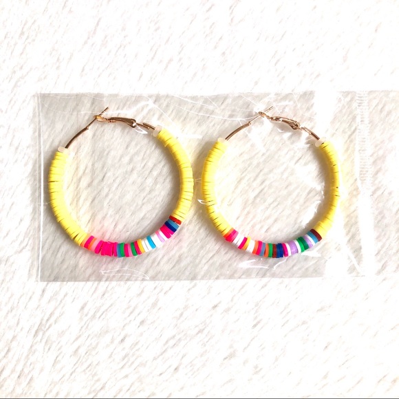 ⚡️2 for $15 Multicolor Round Beaded Hoop Earrings Clay & Zinc Alloy - Picture 2 of 2